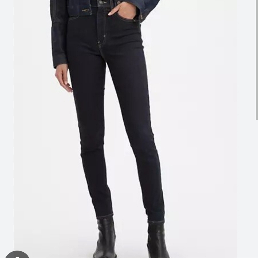 Levi Women’s Black Mile High Skinny Jeans
